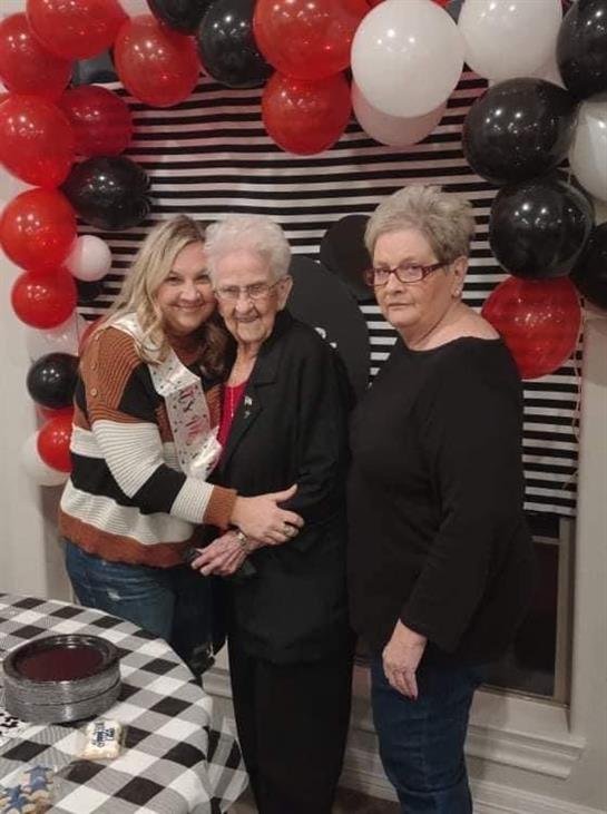 Barbara Cormier Becker - Photo 118