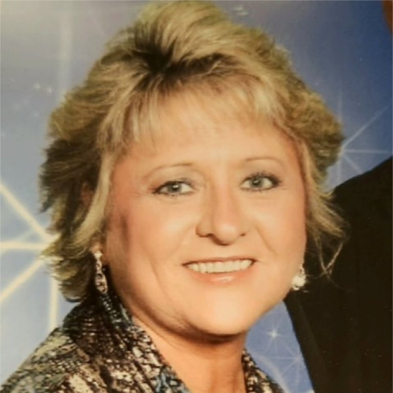 Rebecca Ann Reeves - Photo 2