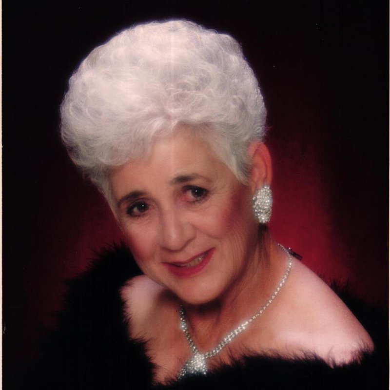 Mary Ellen Dillard - Photo 2