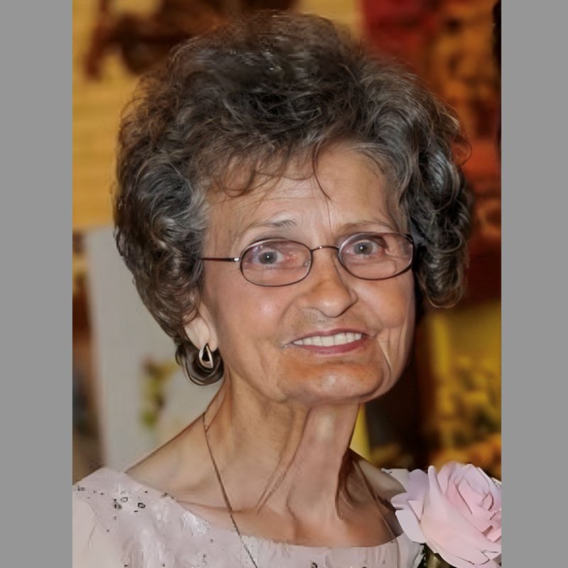 Anna Belle Rost - Photo 2