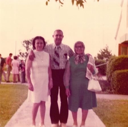 Robert Cardenas Molina - Photo 50