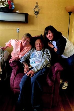 Robert Cardenas Molina - Photo 100