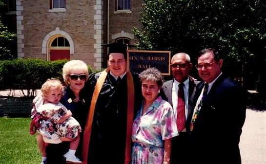 Robert Cardenas Molina - Photo 105