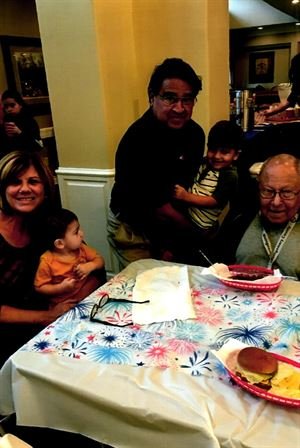 Robert Cardenas Molina - Photo 125