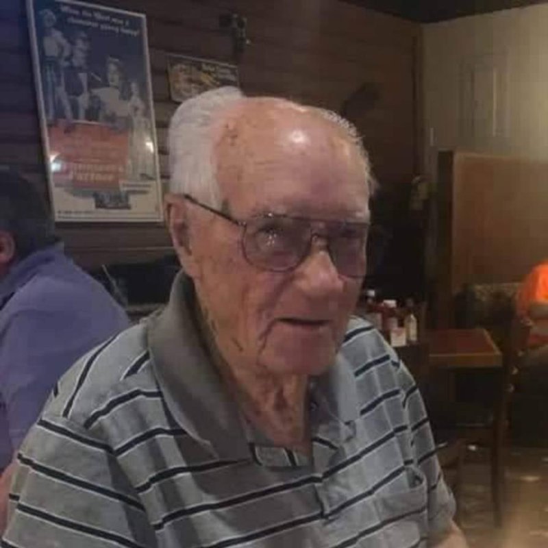 Lloyd McLellan - Photo 2