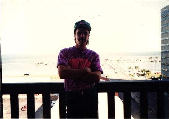 Timothy Hinson - Photo 16