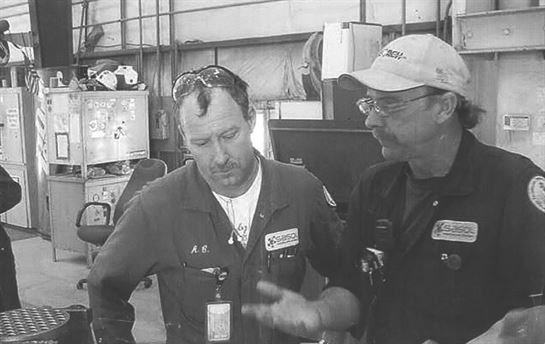 Timothy Hinson - Photo 31