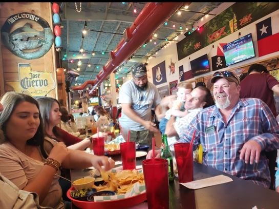 Timothy Hinson - Photo 81