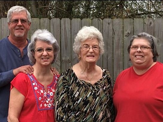 Juana Matthews — photo 34