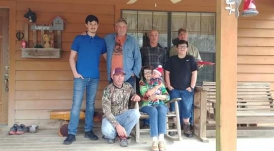 Michael Edward Hutson - Photo 2