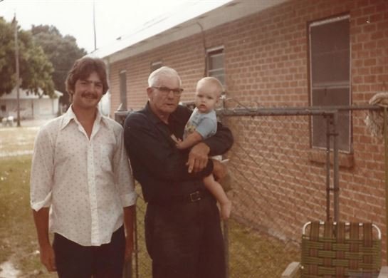 Michael Edward Hutson - Photo 5