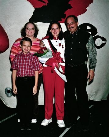 Amy Lee Pelaez-Allen - Photo 38