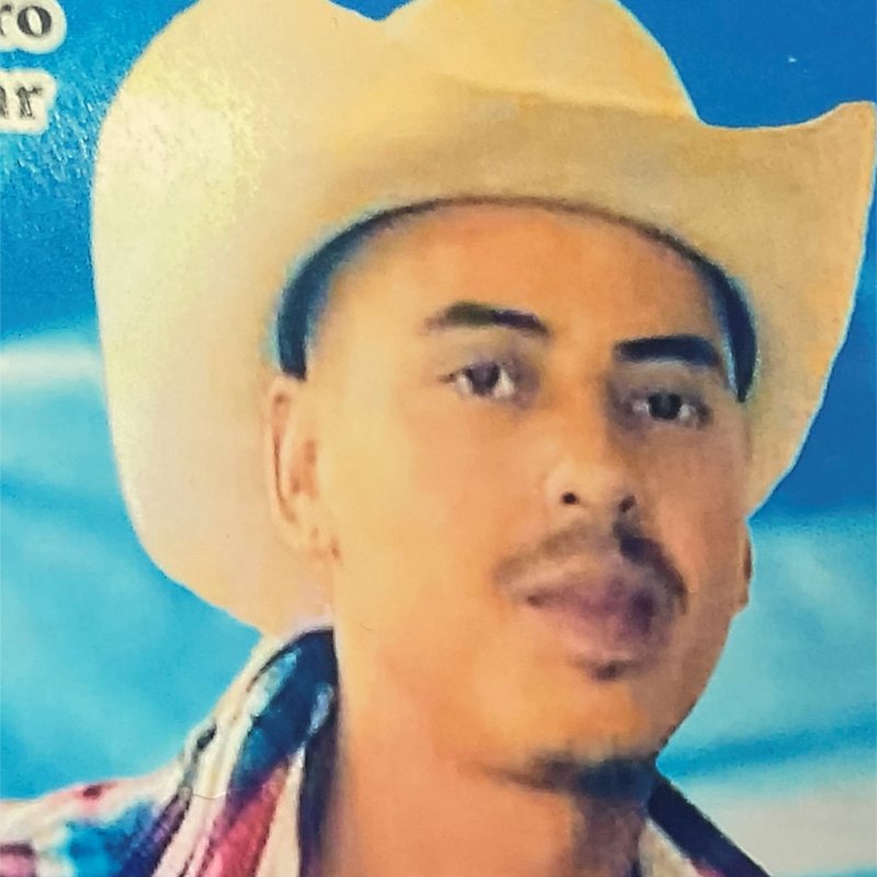 Uriel Alejandro Garcia Salazar - Photo 64