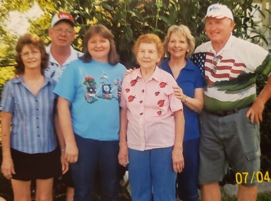 Edith D. Vincent Hanks - Photo 8