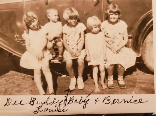 Edith D. Vincent Hanks - Photo 83