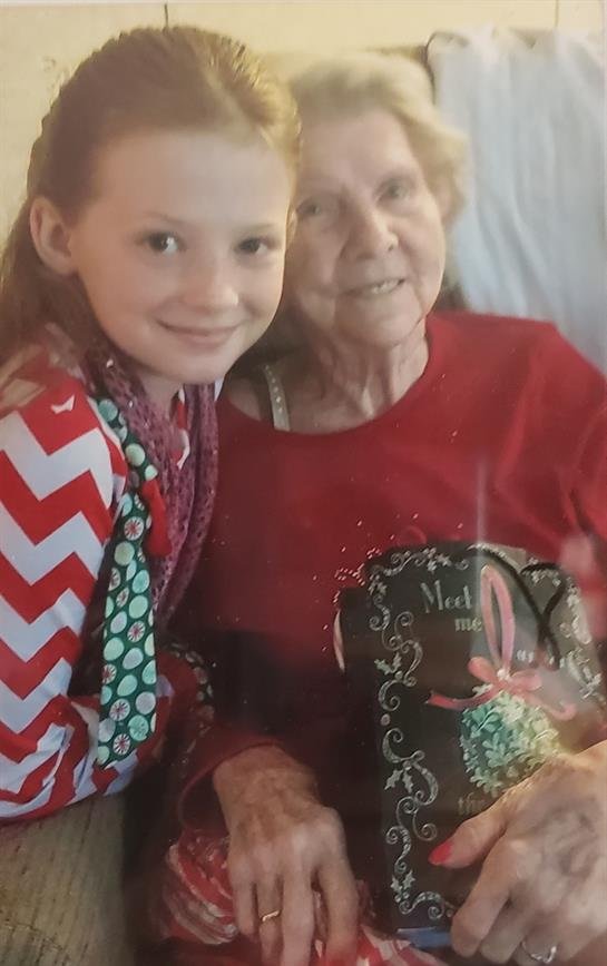 Edith D. Vincent Hanks - Photo 85