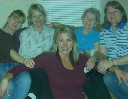 Edith D. Vincent Hanks - Photo 100