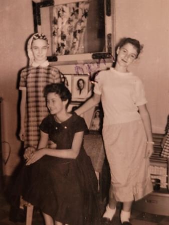 Joyce Evelyn Goodman - Photo 5