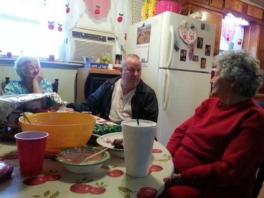 LaDonna Jean Laughlin - Photo 6