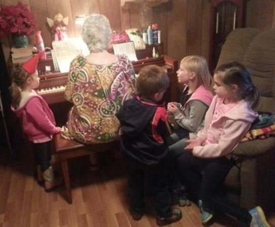 LaDonna Jean Laughlin - Photo 7