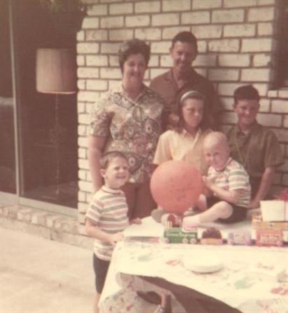 LaDonna Jean Laughlin - Photo 36