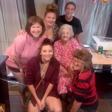 LaDonna Jean Laughlin - Photo 55