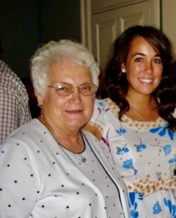 Elizabeth "Betty" Garrett Lundquist - Photo 28