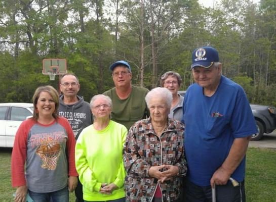 Yvonne Marze Huff Dyson - Photo 105