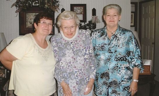 Patricia Ladell Lancaster - Photo 29