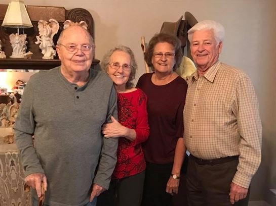 Edward Hutchins - Photo 31