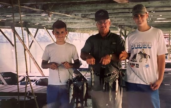 Edward Hutchins - Photo 36