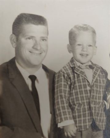 Edward Hutchins - Photo 54