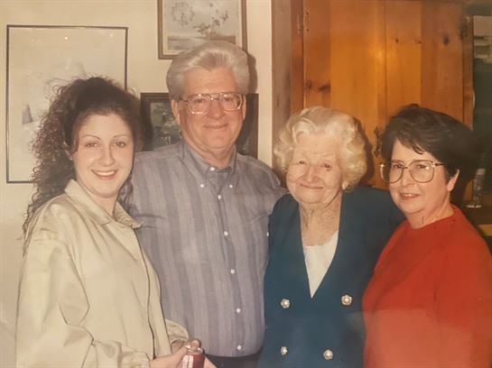 Edward Hutchins - Photo 72