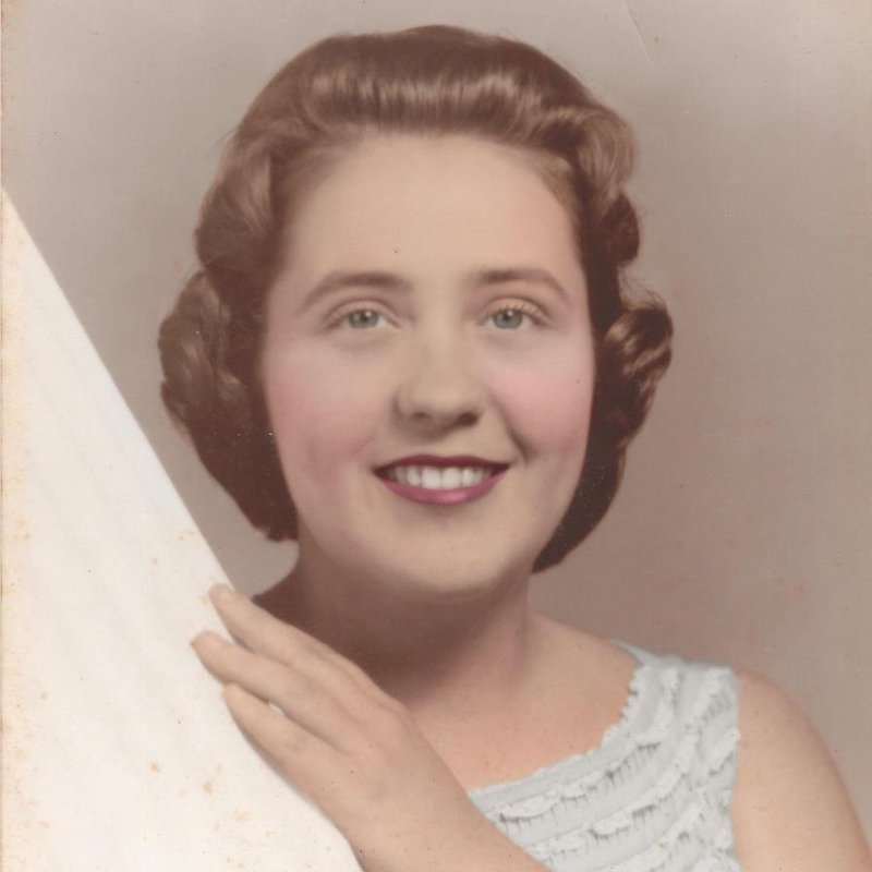 Mavis Seal - Photo 41