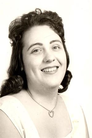 Mavis Seal - Photo 45