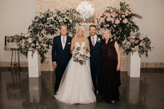 Claudia Davis - Photo 22