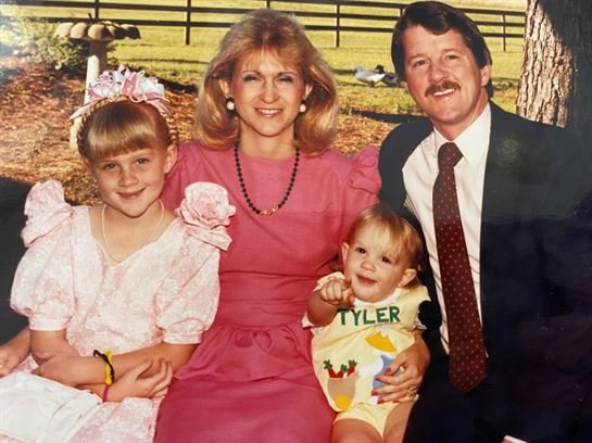 Claudia Davis - Photo 27