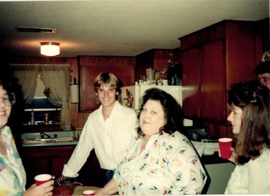 Evelyn Morris - Photo 93