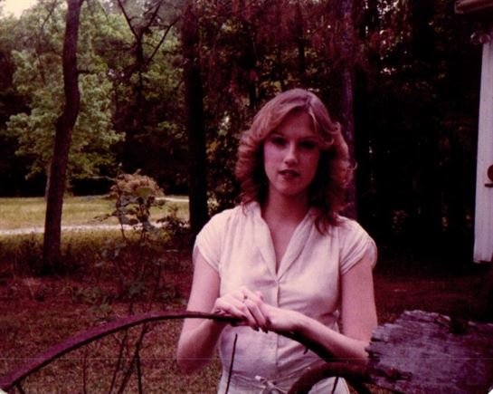 Rebecca Bradley - Photo 4