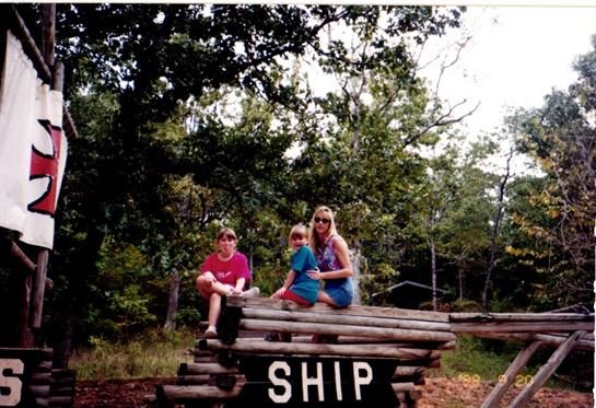 Rebecca Bradley - Photo 26