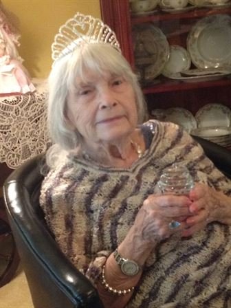 Billie Ann Wood - Photo 6