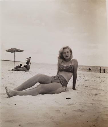 Billie Ann Wood - Photo 16