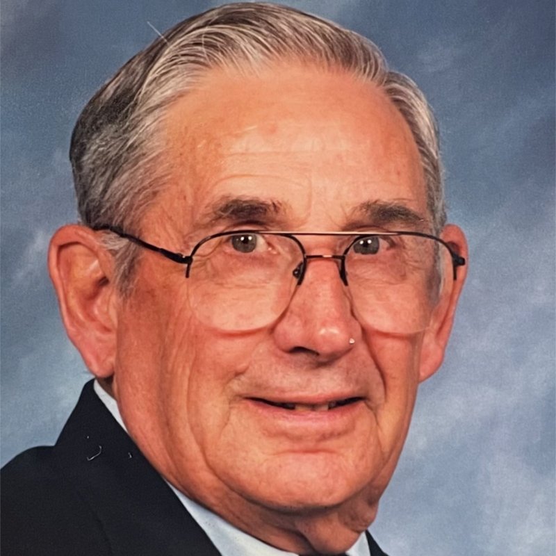 Wallace Comeaux - Photo 2