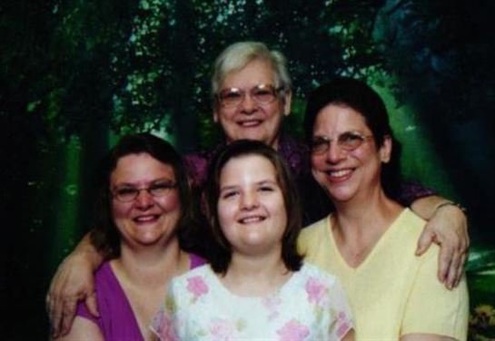 Theresa Mae Bouchard - Photo 9