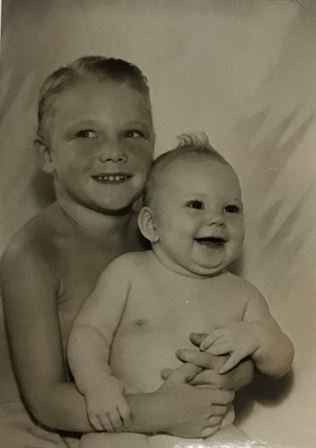 Vicki Lynn Brown — photo 47