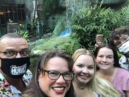 April Angela Henderson - Photo 6