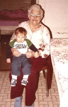 Vera Mae Perry - Photo 11