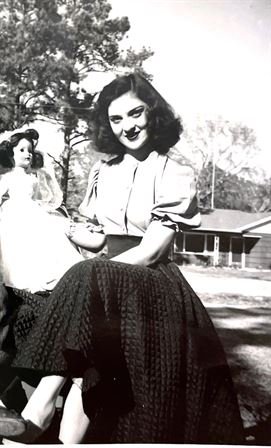 Daisy "Vianna" Miller - Photo 28