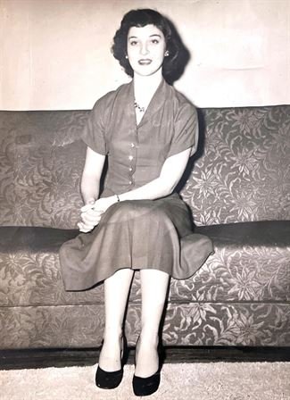 Daisy "Vianna" Miller - Photo 30