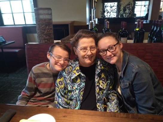 Sheila Kay Hinson - Photo 28